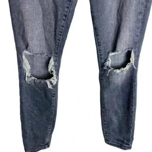 Good American Light Wash Blue 261 Good Legs Crop Skinny Sculpting Jeans 2/26 - Picture 4 of 8